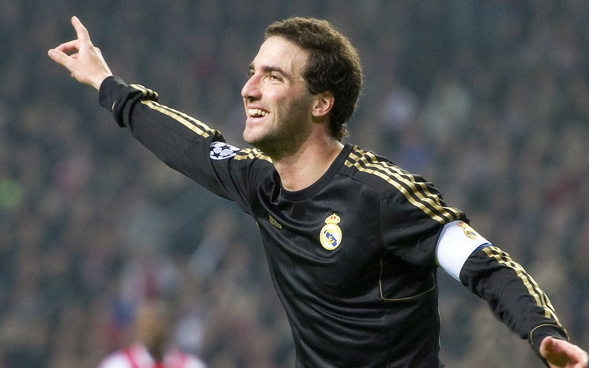 中超赛程密集,球队体能管理成焦点,中超联赛新规则